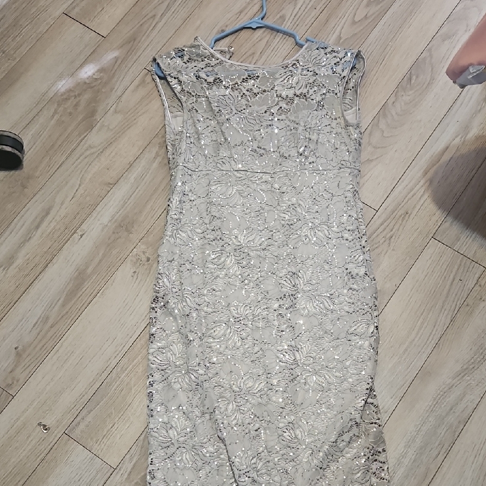 Roz & Ali Silver Sheath Midi Dress Crew Neck Sleeveless